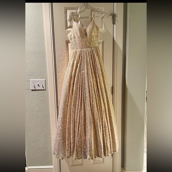 Beautiful Sherri Hill gown style# 54261. Size 2. - Picture 3 of 15